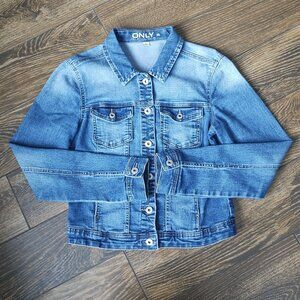 ONLY Women's Jean Jacket Dark to Medium Light Wash | Size US 38